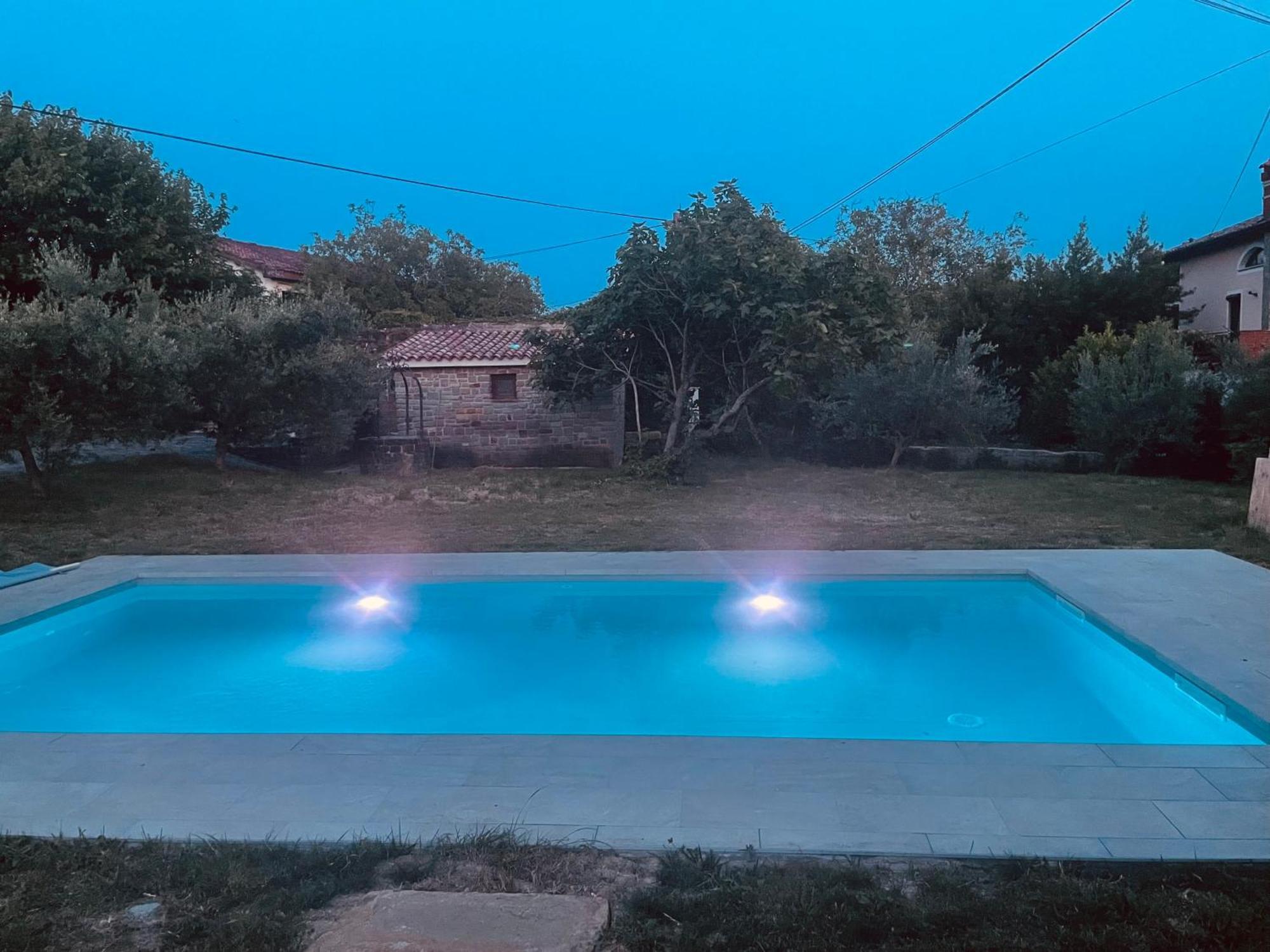 Paradise Villas With Swimming Pool Koper Eksteriør bilde